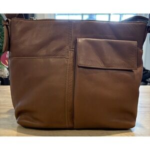 Relativity brown leather toffee purse large pockets inside/outside travel NWT